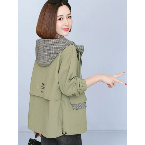 品牌折釦專櫃女士短外套春秋季時尚早初秋薄風衣媽媽休閒上衣 品牌折釦專櫃女士短外套春秋季時尚早初秋薄風衣媽媽休閒上衣