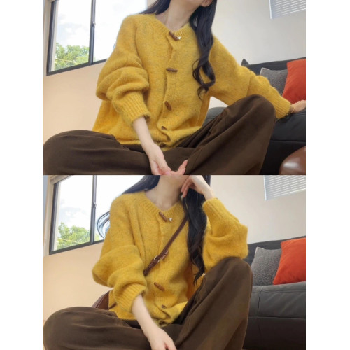 多巴胺黃色軟糯牛角釦針織開衫女秋冬氛圍感寬松慵懶毛衣外套上衣 多巴胺黃色軟糯牛角釦針織開衫女秋冬氛圍感寬松慵懶毛衣外套上衣