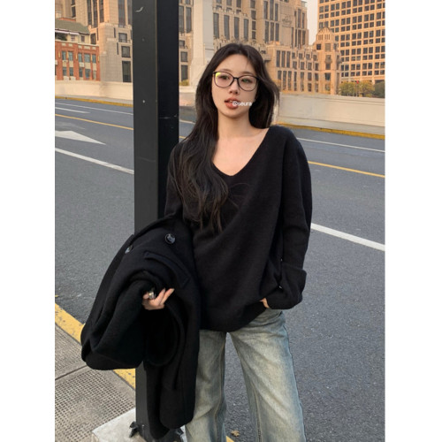 韓系高級感黑色V領套頭毛衣女秋冬慵懶風寬松顯瘦針織衫內搭上衣