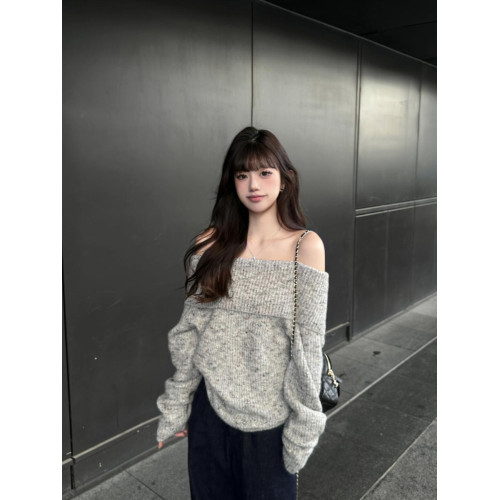 灰色露肩韓系套頭毛衣女秋冬慵懶風寬松氣質小個子長袖一字肩上衣 灰色露肩韓系套頭毛衣女秋冬慵懶風寬松氣質小個子長袖一字肩上衣