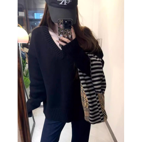 黑色V領慵懶高級感軟糯毛衣女2025新款秋冬季內搭長袖針織衫上衣