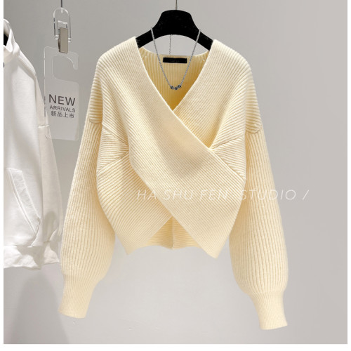 毛衣女秋冬小個子溫柔風奶系穿搭設計感小衆交叉針織衫套頭上衣 毛衣女秋冬小個子溫柔風奶系穿搭設計感小衆交叉針織衫套頭上衣