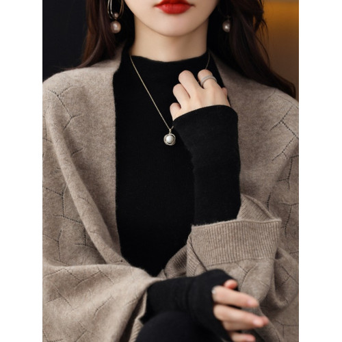 品牌折釦女裝專櫃毛衣針織披肩圍巾兩用秋冬寬松外搭鬭篷開衫 品牌折釦女裝專櫃毛衣針織披肩圍巾兩用秋冬寬松外搭鬭篷開衫