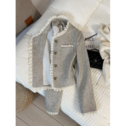 2025新款米灰色溫柔甜美花邊小香風短外套女秋冬爆款女神範上衣潮 2025新款米灰色溫柔甜美花邊小香風短外套女秋冬爆款女神範上衣潮