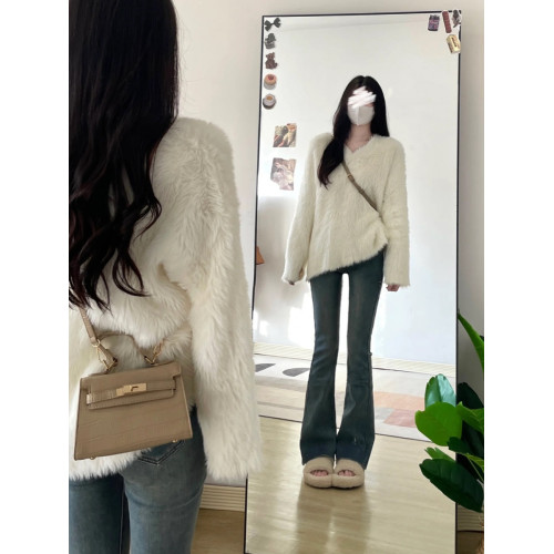 白色水貂絨毛衣女秋冬季外穿設計感小衆慵懶高級感內搭針織衫上衣 白色水貂絨毛衣女秋冬季外穿設計感小衆慵懶高級感內搭針織衫上衣