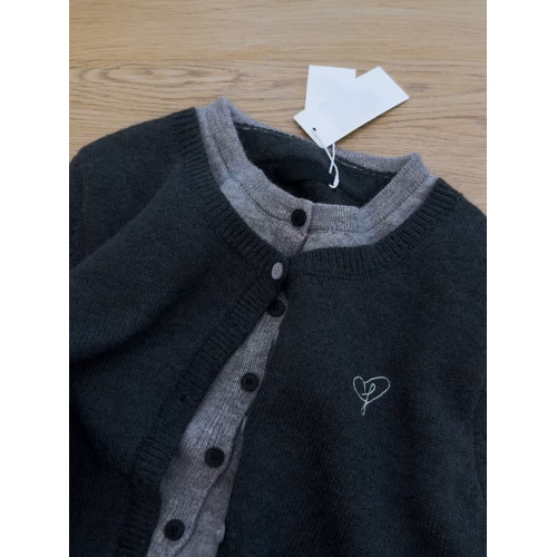 版型超適合!!假兩件針織衫秋冬季少女學院風軟糯糯開衫毛衣外套 版型超適合!!假兩件針織衫秋冬季少女學院風軟糯糯開衫毛衣外套