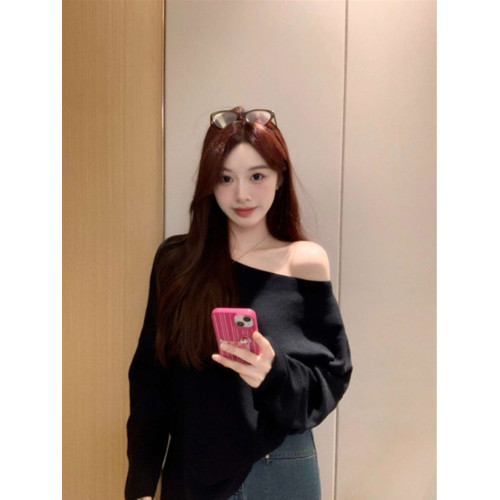 淺咖色斜領露肩毛衣女早秋款穿搭韓系外穿軟糯寬松慵懶高級感上衣 淺咖色斜領露肩毛衣女早秋款穿搭韓系外穿軟糯寬松慵懶高級感上衣