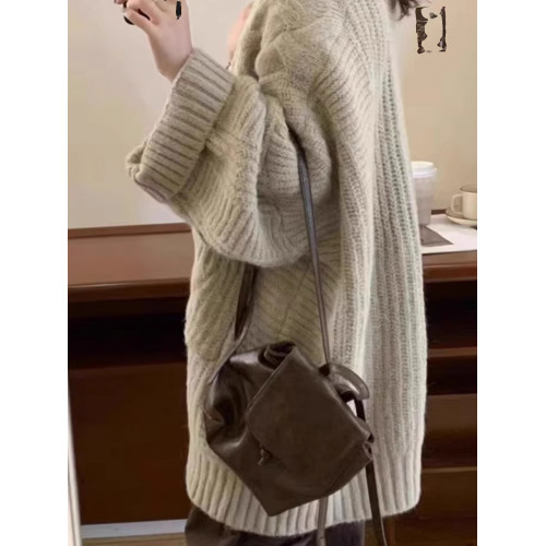 秋冬中長款毛衣外套女春秋外搭慵懶復古奶系穿搭軟糯寬松針織開衫