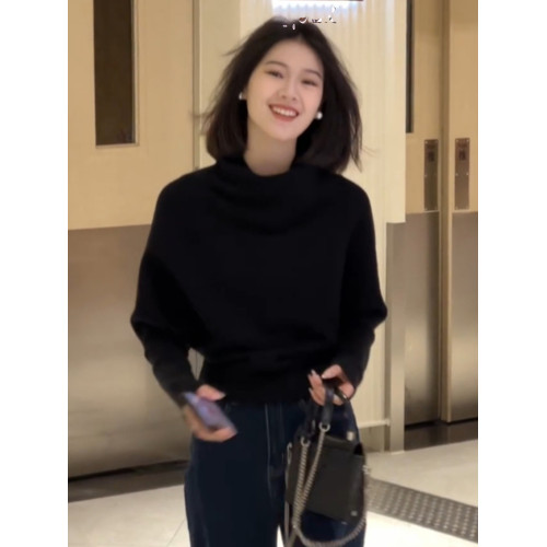 法式半高領黑色套頭堆堆領毛衣女秋冬季加厚慵懶風內搭針織衫上衣 法式半高領黑色套頭堆堆領毛衣女秋冬季加厚慵懶風內搭針織衫上衣