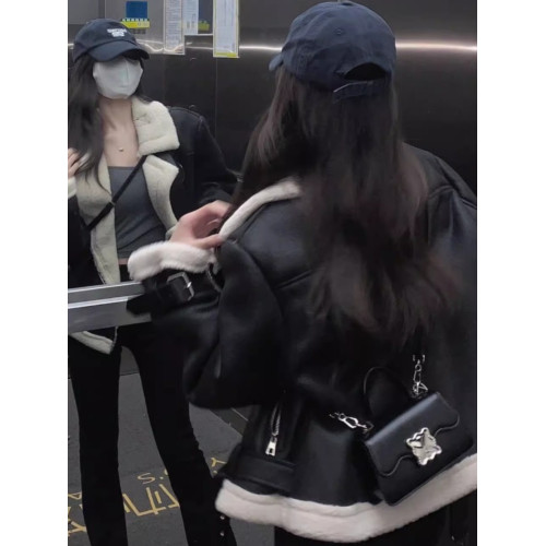 黑色鹿皮絨羊羔毛女裝冬季加絨加厚小個子短款皮毛一體機車服外套 黑色鹿皮絨羊羔毛女裝冬季加絨加厚小個子短款皮毛一體機車服外套