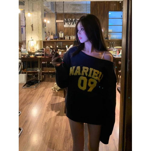 美式甜酷風字母斜肩毛衣女早秋季寬松純欲休閒復古打底針織衫上衣 美式甜酷風字母斜肩毛衣女早秋季寬松純欲休閒復古打底針織衫上衣