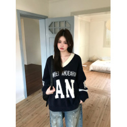 ANDEARDI 撞色v領絨感字母休閒時尚寬松潮牌長袖套頭毛衣春秋季女