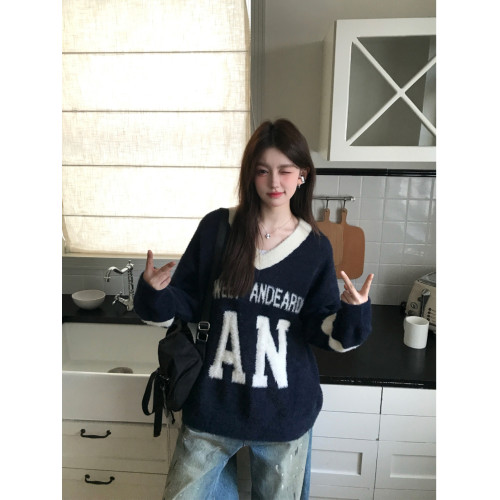 ANDEARDI 撞色v領絨感字母休閒時尚寬松潮牌長袖套頭毛衣春秋季女 ANDEARDI 撞色v領絨感字母休閒時尚寬松潮牌長袖套頭毛衣春秋季女
