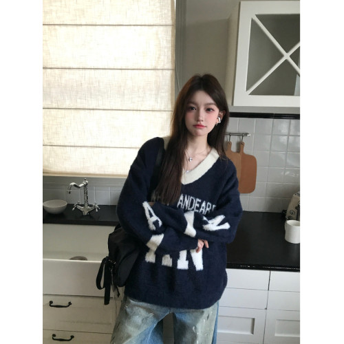 ANDEARDI 撞色v領絨感字母休閒時尚寬松潮牌長袖套頭毛衣春秋季女 ANDEARDI 撞色v領絨感字母休閒時尚寬松潮牌長袖套頭毛衣春秋季女