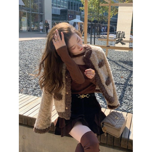 小香風羊羔毛外套女秋冬2025新款小個子加厚加絨皮草皮毛一體短款 小香風羊羔毛外套女秋冬2025新款小個子加厚加絨皮草皮毛一體短款