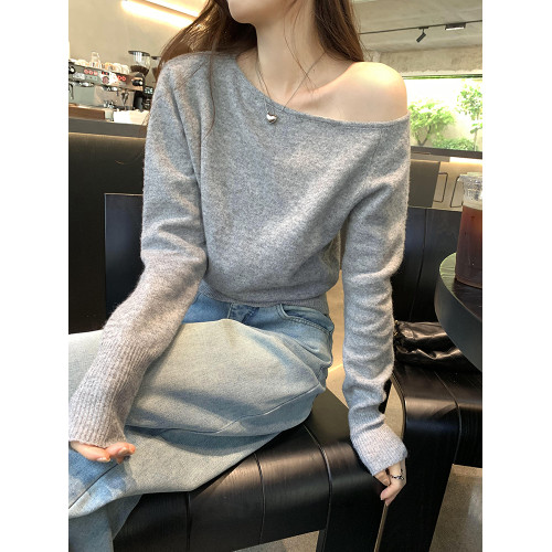 高級感粉色一字肩斜肩灰色針織打底衫毛衣女冬新款長袖露肩小上衣 高級感粉色一字肩斜肩灰色針織打底衫毛衣女冬新款長袖露肩小上衣