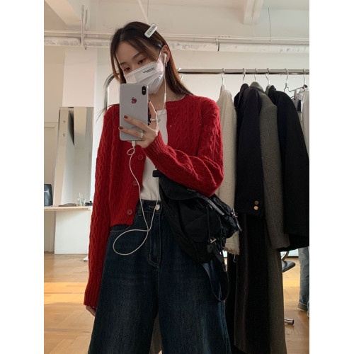 麻花開衫毛衣女外套秋冬內搭學院風灰色紅色針織衫小個子短款上衣 麻花開衫毛衣女外套秋冬內搭學院風灰色紅色針織衫小個子短款上衣