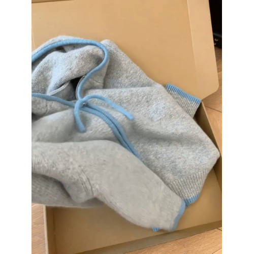 舒適又好穿!愛了愛了!灰色時尚小衆長袖連帽毛衣女秋冬開衫上衣 舒適又好穿!愛了愛了!灰色時尚小衆長袖連帽毛衣女秋冬開衫上衣