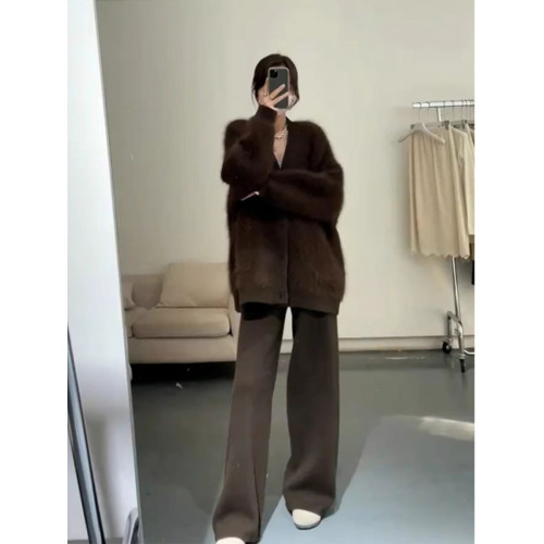 美拉德咖色v領水貂絨毛衣開衫女秋冬季慵懶風中長款加厚針織外套 美拉德咖色v領水貂絨毛衣開衫女秋冬季慵懶風中長款加厚針織外套