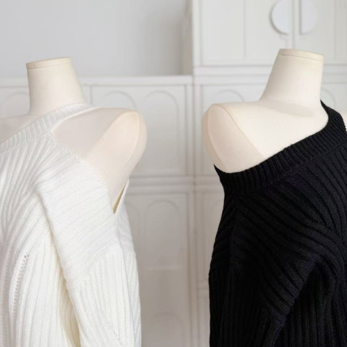 林夏夏 巨好看掛脖斜肩設計感寬松毛衣慵懶感外穿坑條針織衫上衣