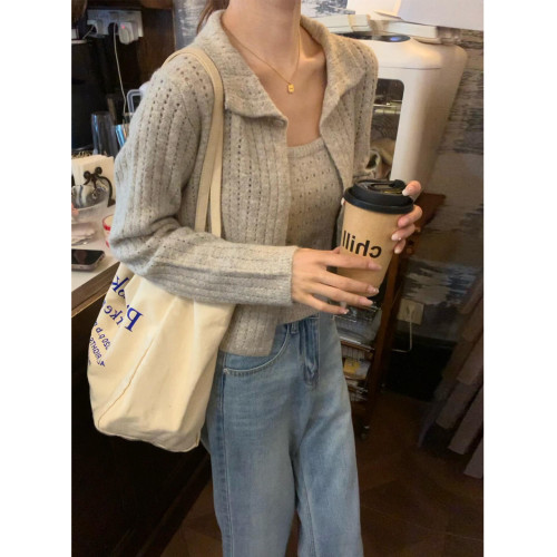 2025超火ootb穿搭一整套早秋季鏤空針織開衫吊帶上衣兩件套裝 2025超火ootb穿搭一整套早秋季鏤空針織開衫吊帶上衣兩件套裝