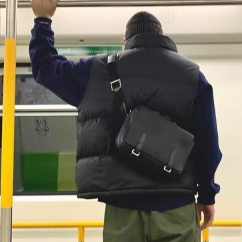 馬甲男款保暖加厚棉背心韓版情侶款坎肩秋冬季大碼男士馬夾外套潮 馬甲男款保暖加厚棉背心韓版情侶款坎肩秋冬季大碼男士馬夾外套潮