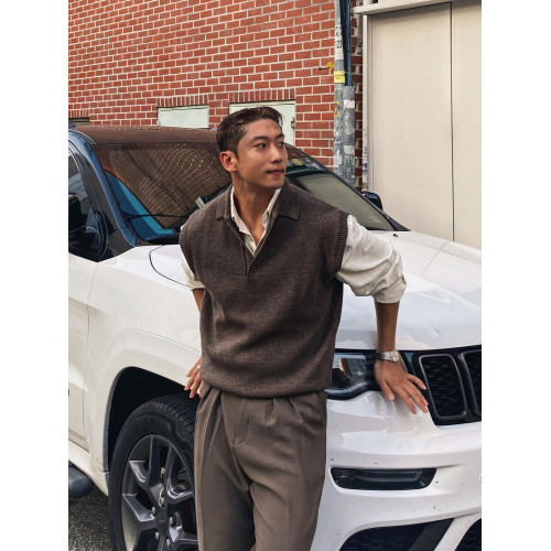 韓版休閒黑色polo領針織衫背心男士春秋時尚輕熟風美拉德毛衣坎肩 韓版休閒黑色polo領針織衫背心男士春秋時尚輕熟風美拉德毛衣坎肩