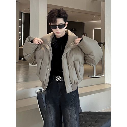 韓版冬季立領短款pu皮羽絨服男士加厚保暖高街小衆設計感痞帥棉服 韓版冬季立領短款pu皮羽絨服男士加厚保暖高街小衆設計感痞帥棉服