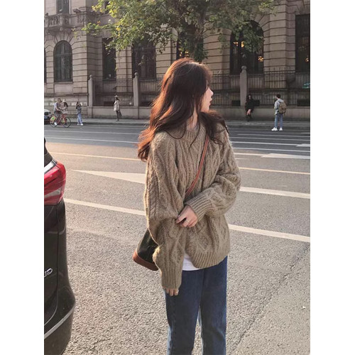 黑色圓領套頭麻花毛衣女秋冬韓系高級感寬松慵懶風外穿針織衫上衣 黑色圓領套頭麻花毛衣女秋冬韓系高級感寬松慵懶風外穿針織衫上衣