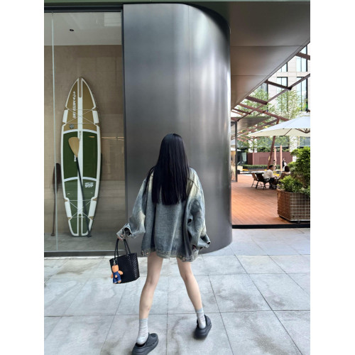 美式復古炸街牛仔外套女秋季新款寬松設計感水洗做舊工藝上衣質感 美式復古炸街牛仔外套女秋季新款寬松設計感水洗做舊工藝上衣質感