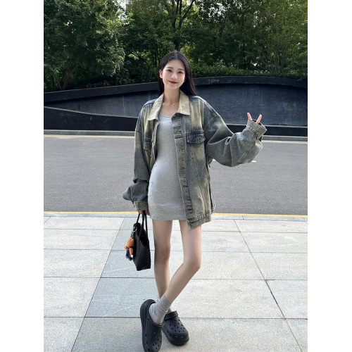 美式復古炸街牛仔外套女秋季新款寬松設計感水洗做舊工藝上衣質感 美式復古炸街牛仔外套女秋季新款寬松設計感水洗做舊工藝上衣質感