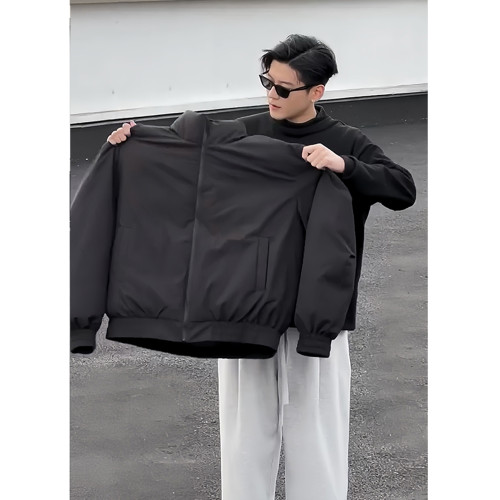 黑色飛行夾克羽絨服男款廓形短款工裝外套cleanfit美式痞帥棒球服 黑色飛行夾克羽絨服男款廓形短款工裝外套cleanfit美式痞帥棒球服