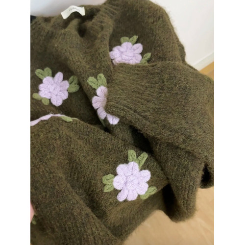 超有氛圍感韓系立體花朵刺綉毛衣女秋冬2025新款套頭針織衫上衣