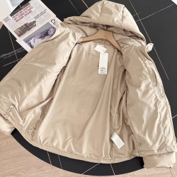 日單U+試衣間~無縫壓膠羽絨服女90白鴨絨防風防水保暖連帽外套