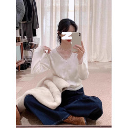 漂亮蕾絲V領白色毛衣女波點拼接針織衫內搭短上衣秋冬小香打底衫