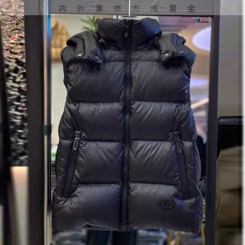 2024新款黑金鵞絨羽絨服女馬夾背心加厚冬季情侶男女同款短款馬甲 2024新款黑金鵞絨羽絨服女馬夾背心加厚冬季情侶男女同款短款馬甲