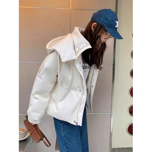 高級感2025年冬季連帽羽絨服女加厚90白鴨絨派克服短款PU皮衣外套 高級感2025年冬季連帽羽絨服女加厚90白鴨絨派克服短款PU皮衣外套