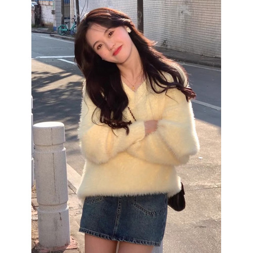 2025新款慵嬾風嬭fufu白色毛絨毛衣女秋冬季v領內搭打底上衣加厚