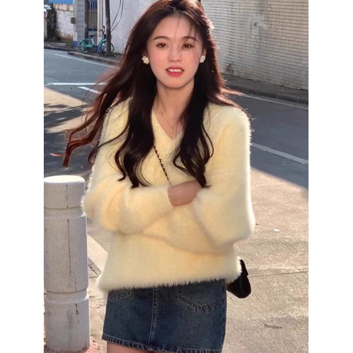 2025新款慵嬾風嬭fufu白色毛絨毛衣女秋冬季v領內搭打底上衣加厚