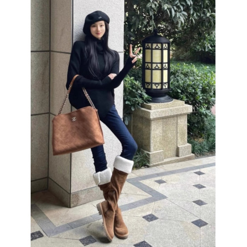 黑色高領鬭篷毛衣女秋冬加厚不規則高級感超好看寬松慵懶套頭上衣