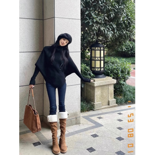 黑色高領鬭篷毛衣女秋冬加厚不規則高級感超好看寬松慵懶套頭上衣
