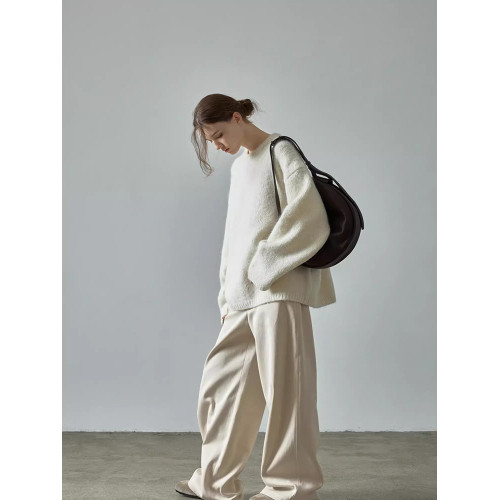 2025秋冬新款加厚仿羊駝絨圓領毛衣女落肩廓形慵懶風針織衫上衣 2025秋冬新款加厚仿羊駝絨圓領毛衣女落肩廓形慵懶風針織衫上衣