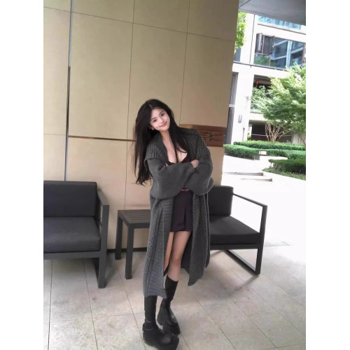 秋冬新款大翻領灰色鬭篷大衣女高級感慵懶風長款披肩毛衣開衫外套 秋冬新款大翻領灰色鬭篷大衣女高級感慵懶風長款披肩毛衣開衫外套