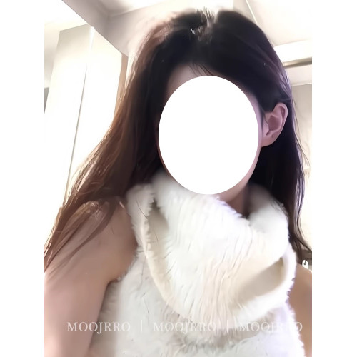 白色高領馬海毛套頭毛衣女秋季小個子慵懶風軟糯內搭短款無袖上衣 白色高領馬海毛套頭毛衣女秋季小個子慵懶風軟糯內搭短款無袖上衣