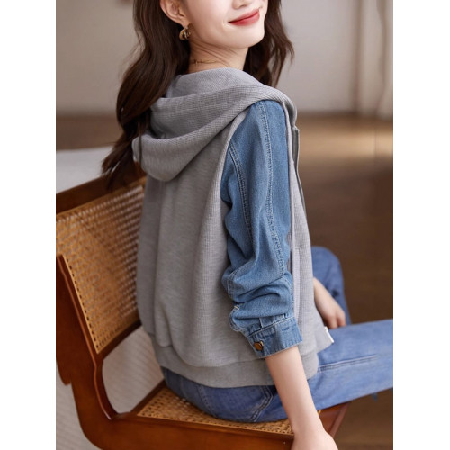 休閒牛仔拼接上衣2025春秋新款設計感抽繩連帽質感百搭夾克外套女 休閒牛仔拼接上衣2025春秋新款設計感抽繩連帽質感百搭夾克外套女