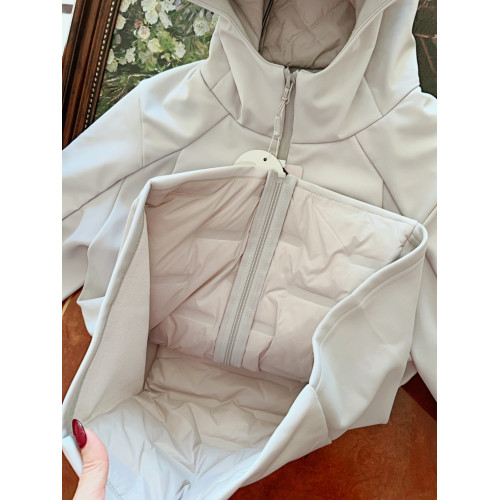 沖鋒衣式羽絨服!運動款!高級貨戶外防風防水運動沖鋒衣羽絨外套 沖鋒衣式羽絨服!運動款!高級貨戶外防風防水運動沖鋒衣羽絨外套