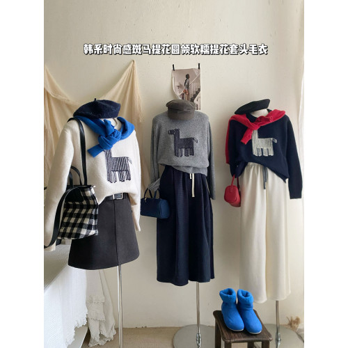 藝術生線條小馬提花手感超好灰色毛衣女秋冬復古套頭外穿針織上衣 藝術生線條小馬提花手感超好灰色毛衣女秋冬復古套頭外穿針織上衣