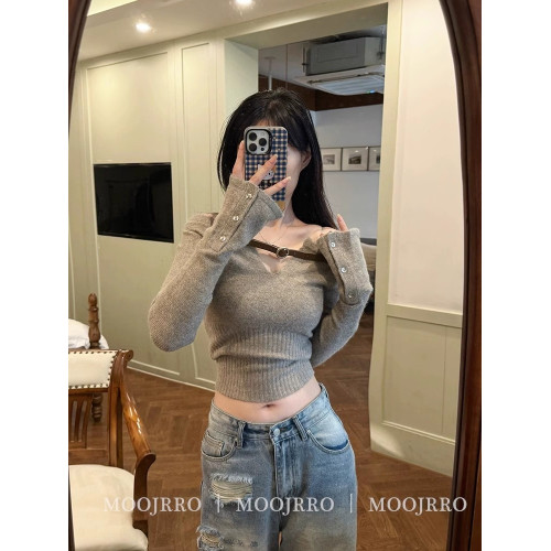 復古一字肩套頭毛衣女早秋季慵懶風小個子純欲露肩短款針織衫上衣 復古一字肩套頭毛衣女早秋季慵懶風小個子純欲露肩短款針織衫上衣