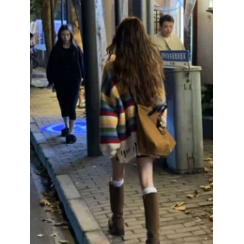 韓系穿搭彩虹條紋流蘇套頭毛衣女秋冬加厚寬松慵懶風中長款針織衫 韓系穿搭彩虹條紋流蘇套頭毛衣女秋冬加厚寬松慵懶風中長款針織衫