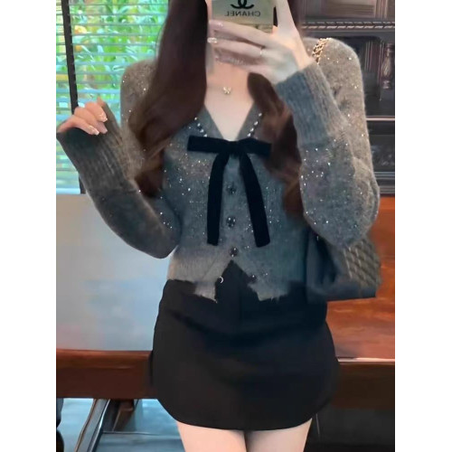 法式小香風超好看灰色蝴蝶結毛衣女秋冬2025冬季新款加厚針織上衣